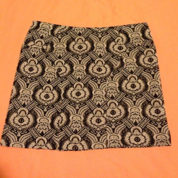 Diane Von Furstenberg Dresses & Skirts - Diana Von Furstenberg Beautiful Mini skirt